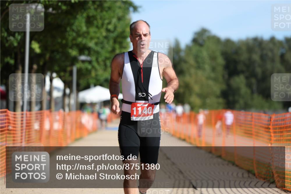 07.09.2025 - 19. Norderstedt Triathlon Michael Strokosch http://msf.ph/oto/8751380 07.09.2025 10:32:47 Laufen 1140 meine-sportfotos.de