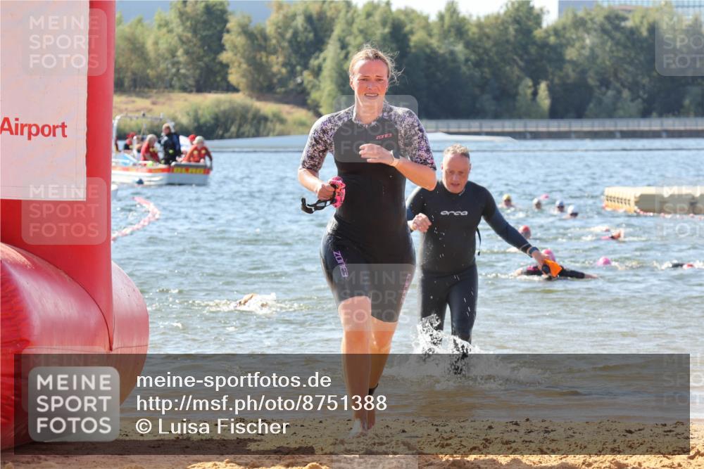 07.09.2025 - 19. Norderstedt Triathlon Luisa Fischer http://msf.ph/oto/8751388 07.09.2025 11:19:04 Schwimmen 155, 184, 1371 meine-sportfotos.de