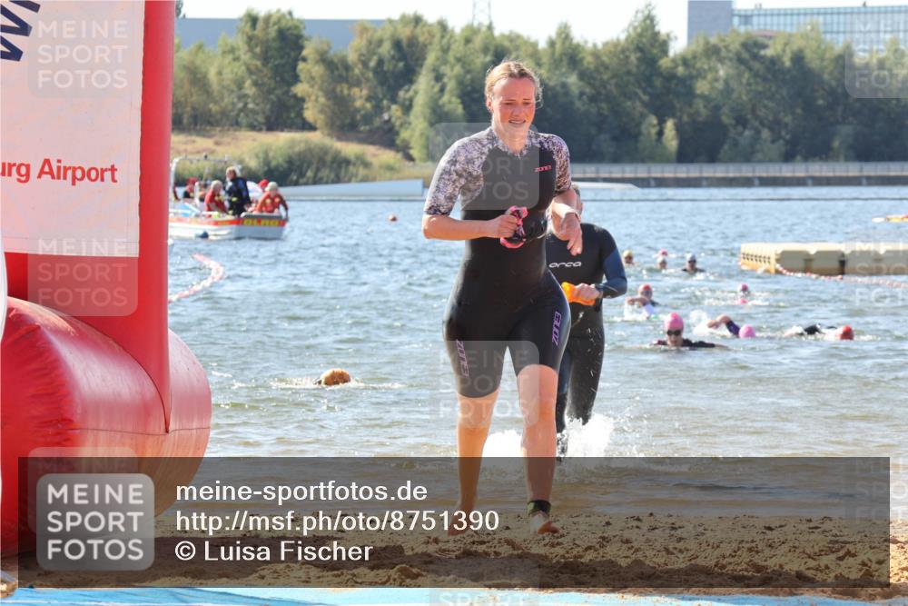 07.09.2025 - 19. Norderstedt Triathlon Luisa Fischer http://msf.ph/oto/8751390 07.09.2025 11:19:04 Schwimmen 155, 184, 1371 meine-sportfotos.de