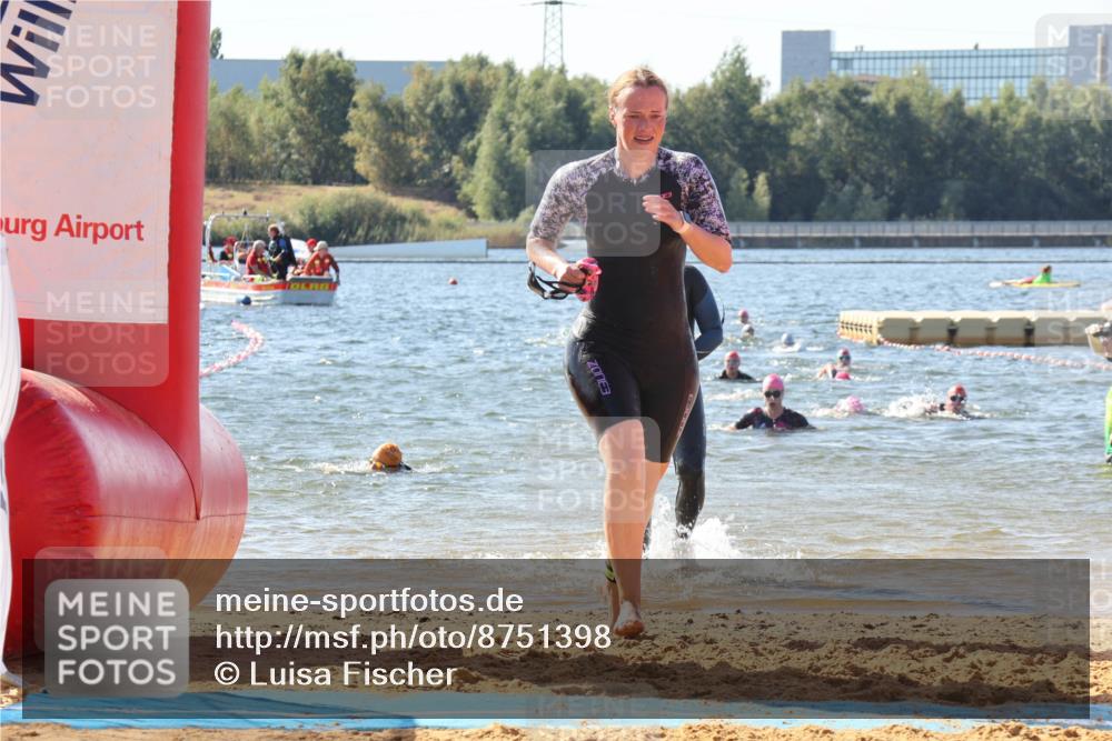 07.09.2025 - 19. Norderstedt Triathlon Luisa Fischer http://msf.ph/oto/8751398 07.09.2025 11:19:05 Schwimmen 155, 184, 1371 meine-sportfotos.de