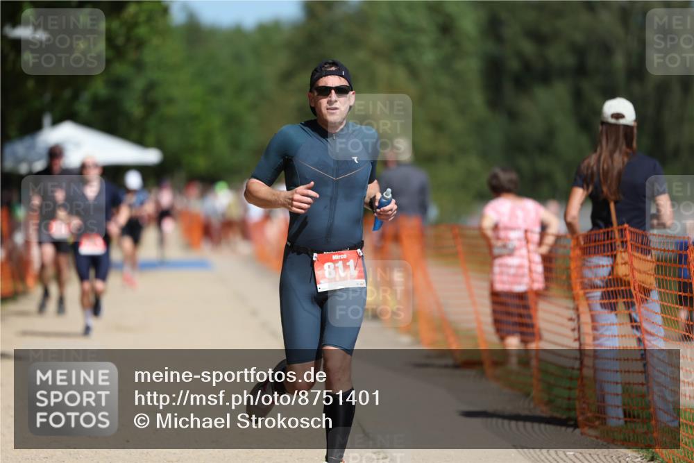 07.09.2025 - 19. Norderstedt Triathlon Michael Strokosch http://msf.ph/oto/8751401 07.09.2025 12:45:03 Laufen 811, 1241 meine-sportfotos.de