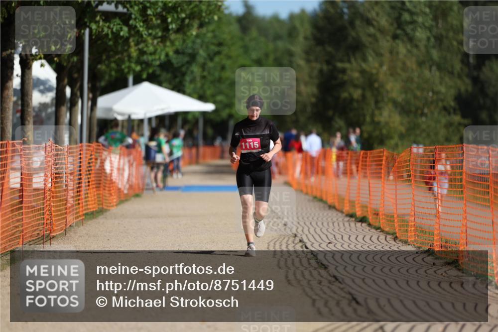 07.09.2025 - 19. Norderstedt Triathlon Michael Strokosch http://msf.ph/oto/8751449 07.09.2025 10:33:09 Laufen 1115 meine-sportfotos.de