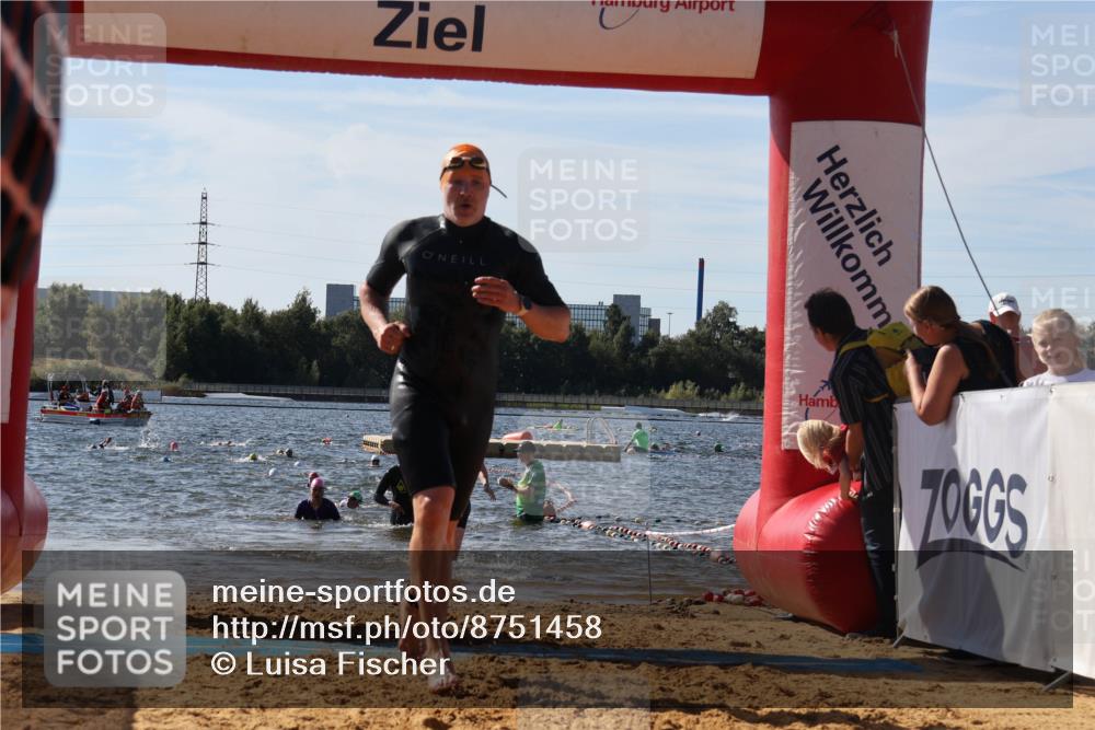 07.09.2025 - 19. Norderstedt Triathlon Luisa Fischer http://msf.ph/oto/8751458 07.09.2025 11:19:17 Schwimmen 184, 201, 303, 1371 meine-sportfotos.de