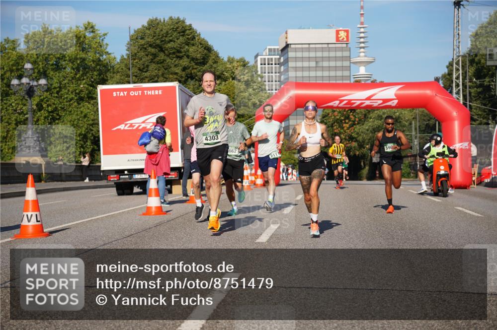 07.09.2025 - BARMER Alsterlauf Yannick Fuchs http://msf.ph/oto/8751479 07.09.2025 09:35:39 Laufen 4303, 662, 2111, 1, 590 meine-sportfotos.de