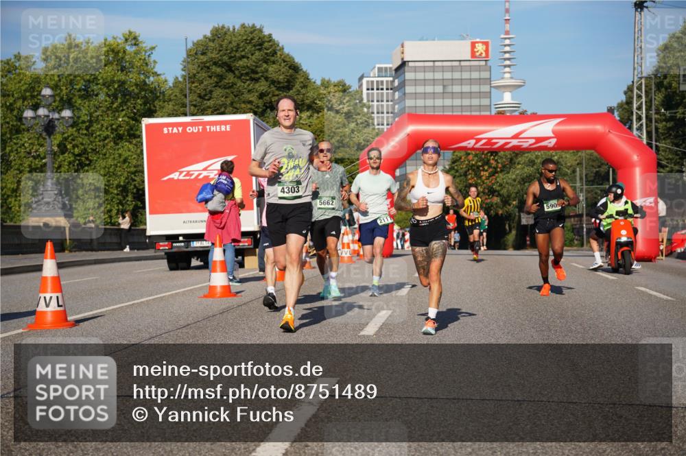 07.09.2025 - BARMER Alsterlauf Yannick Fuchs http://msf.ph/oto/8751489 07.09.2025 09:35:39 Laufen 4303, 5662, 2111, 590 meine-sportfotos.de