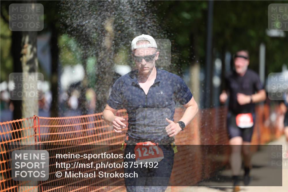 07.09.2025 - 19. Norderstedt Triathlon Michael Strokosch http://msf.ph/oto/8751492 07.09.2025 12:45:10 Laufen 729, 1241, 1343 meine-sportfotos.de