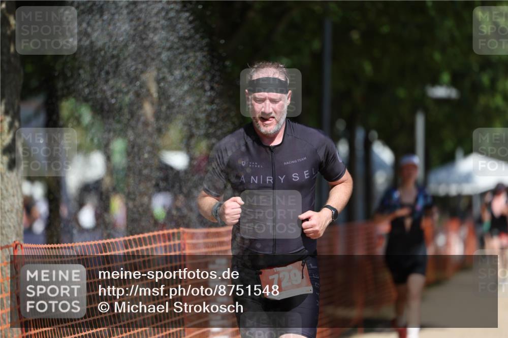 07.09.2025 - 19. Norderstedt Triathlon Michael Strokosch http://msf.ph/oto/8751548 07.09.2025 12:45:14 Laufen 729, 1241, 1343 meine-sportfotos.de