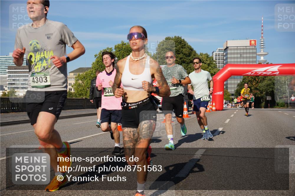07.09.2025 - BARMER Alsterlauf Yannick Fuchs http://msf.ph/oto/8751563 07.09.2025 09:35:41 Laufen 4303, 544, 662, 2111, 4594 meine-sportfotos.de