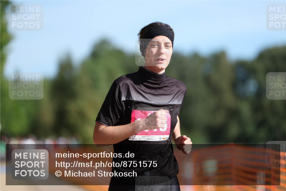 07.09.2025 - 19. Norderstedt Triathlon Michael Strokosch http://msf.ph/oto/8751575 07.09.2025 10:33:16 Laufen 1115 meine-sportfotos.de