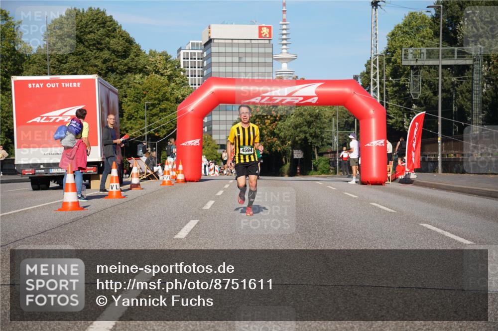 07.09.2025 - BARMER Alsterlauf Yannick Fuchs http://msf.ph/oto/8751611 07.09.2025 09:35:43 Laufen 4594 meine-sportfotos.de