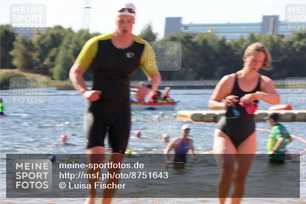 07.09.2025 - 19. Norderstedt Triathlon Luisa Fischer http://msf.ph/oto/8751643 07.09.2025 11:19:43 Schwimmen 279, 803, 815, 1267, 1368 meine-sportfotos.de