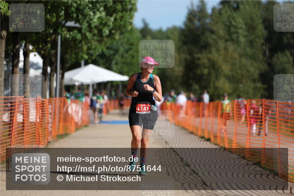 07.09.2025 - 19. Norderstedt Triathlon Michael Strokosch http://msf.ph/oto/8751644 07.09.2025 10:34:36 Laufen 1141 meine-sportfotos.de
