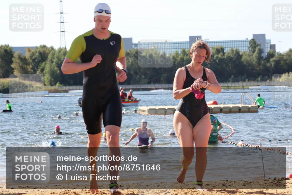 07.09.2025 - 19. Norderstedt Triathlon Luisa Fischer http://msf.ph/oto/8751646 07.09.2025 11:19:44 Schwimmen 279, 803, 1267, 1368 meine-sportfotos.de