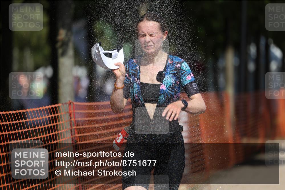 07.09.2025 - 19. Norderstedt Triathlon Michael Strokosch http://msf.ph/oto/8751677 07.09.2025 12:45:18 Laufen 729, 1272, 1343 meine-sportfotos.de