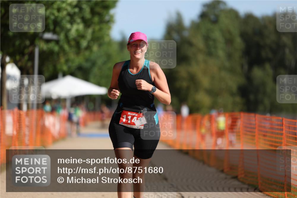07.09.2025 - 19. Norderstedt Triathlon Michael Strokosch http://msf.ph/oto/8751680 07.09.2025 10:34:39 Laufen 1141 meine-sportfotos.de