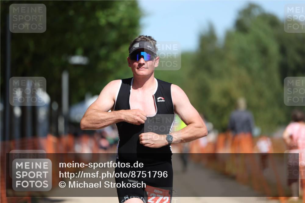 07.09.2025 - 19. Norderstedt Triathlon Michael Strokosch http://msf.ph/oto/8751796 07.09.2025 12:45:24 Laufen 1272 meine-sportfotos.de