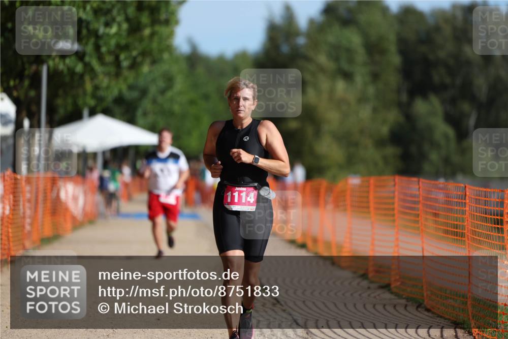 07.09.2025 - 19. Norderstedt Triathlon Michael Strokosch http://msf.ph/oto/8751833 07.09.2025 10:35:08 Laufen 1114 meine-sportfotos.de