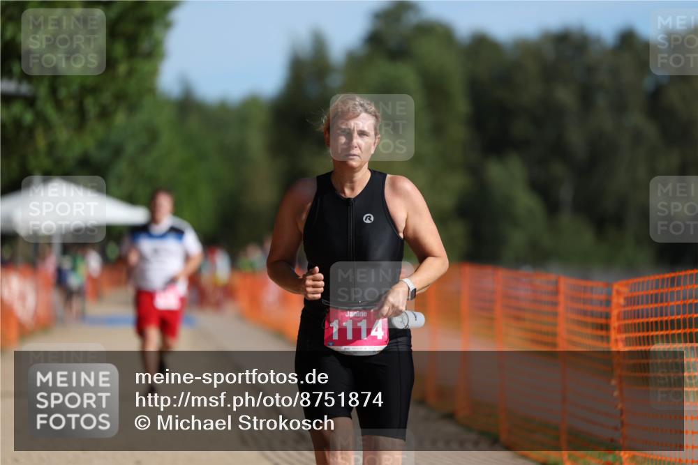 07.09.2025 - 19. Norderstedt Triathlon Michael Strokosch http://msf.ph/oto/8751874 07.09.2025 10:35:10 Laufen 1114, 1126 meine-sportfotos.de
