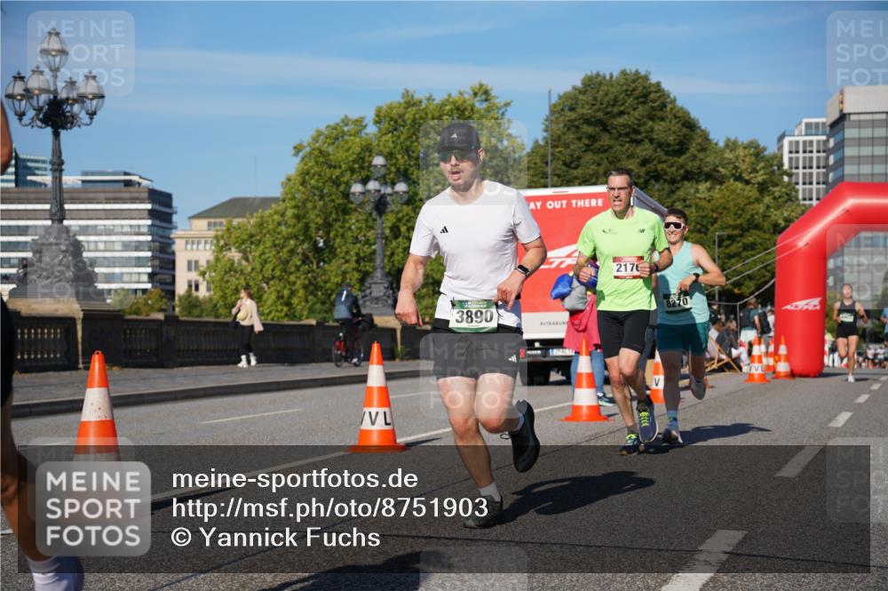 07.09.2025 - BARMER Alsterlauf Yannick Fuchs http://msf.ph/oto/8751903 07.09.2025 09:36:00 Laufen 3890, 2176, 8270 meine-sportfotos.de