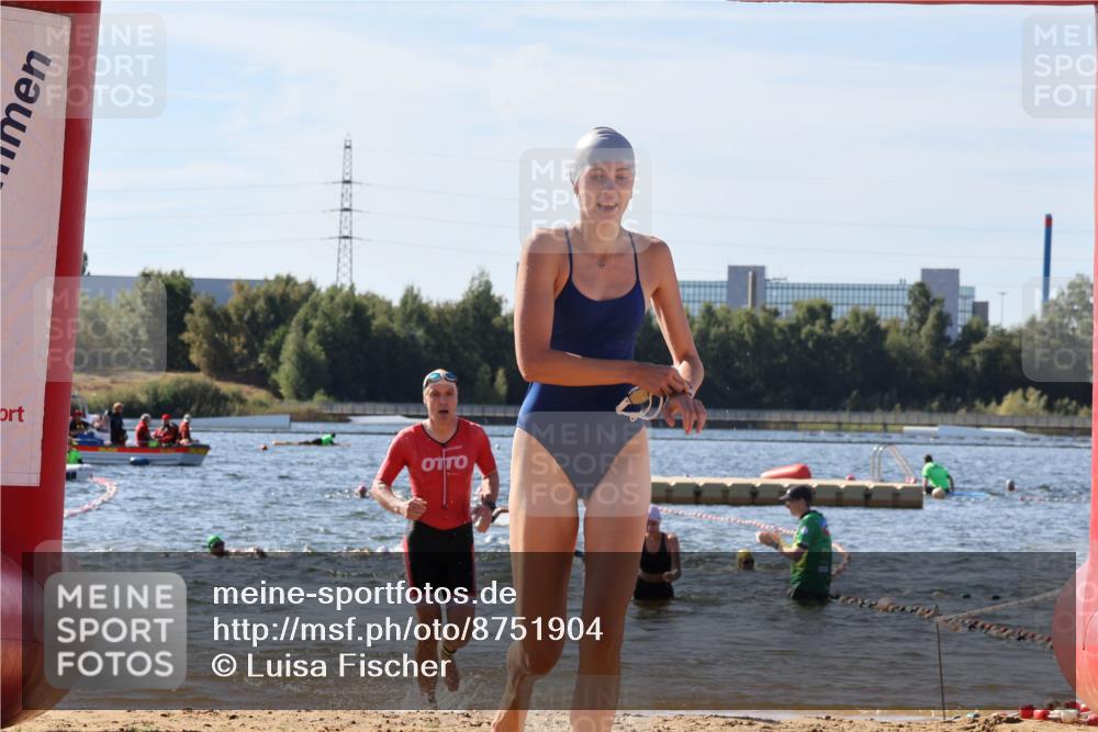 07.09.2025 - 19. Norderstedt Triathlon Luisa Fischer http://msf.ph/oto/8751904 07.09.2025 11:20:33 Schwimmen 731, 775, 845, 1372 meine-sportfotos.de