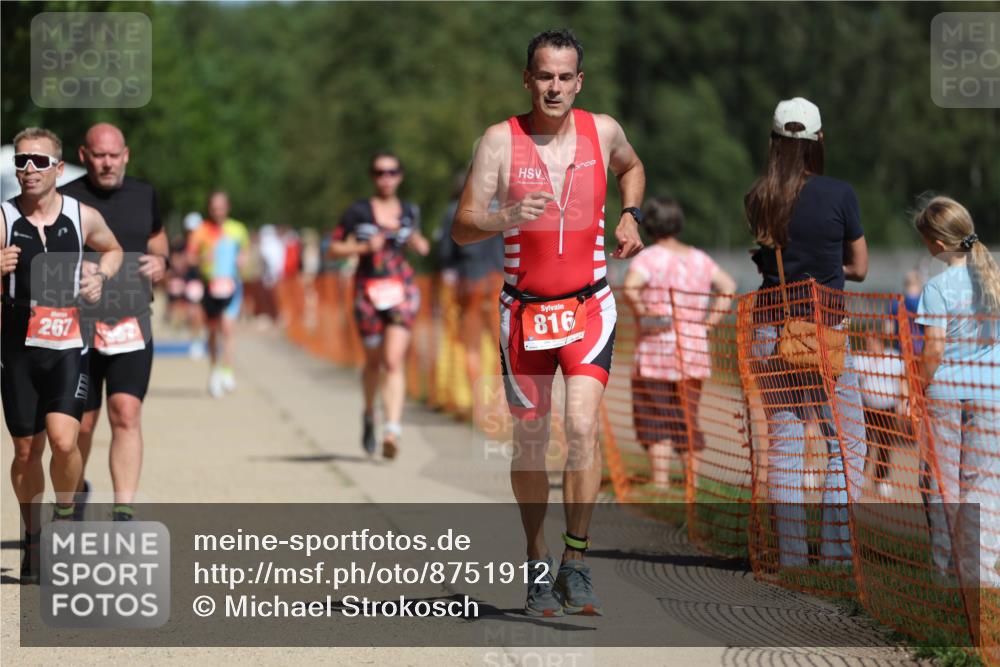 07.09.2025 - 19. Norderstedt Triathlon Michael Strokosch http://msf.ph/oto/8751912 07.09.2025 12:45:40 Laufen 184, 245, 267, 816, 1386, 1397 meine-sportfotos.de