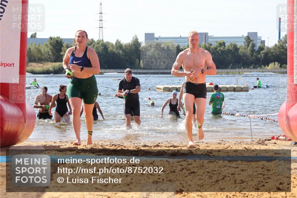 07.09.2025 - 19. Norderstedt Triathlon Luisa Fischer http://msf.ph/oto/8752032 07.09.2025 11:20:49 Schwimmen 138, 140, 719, 720, 729 meine-sportfotos.de