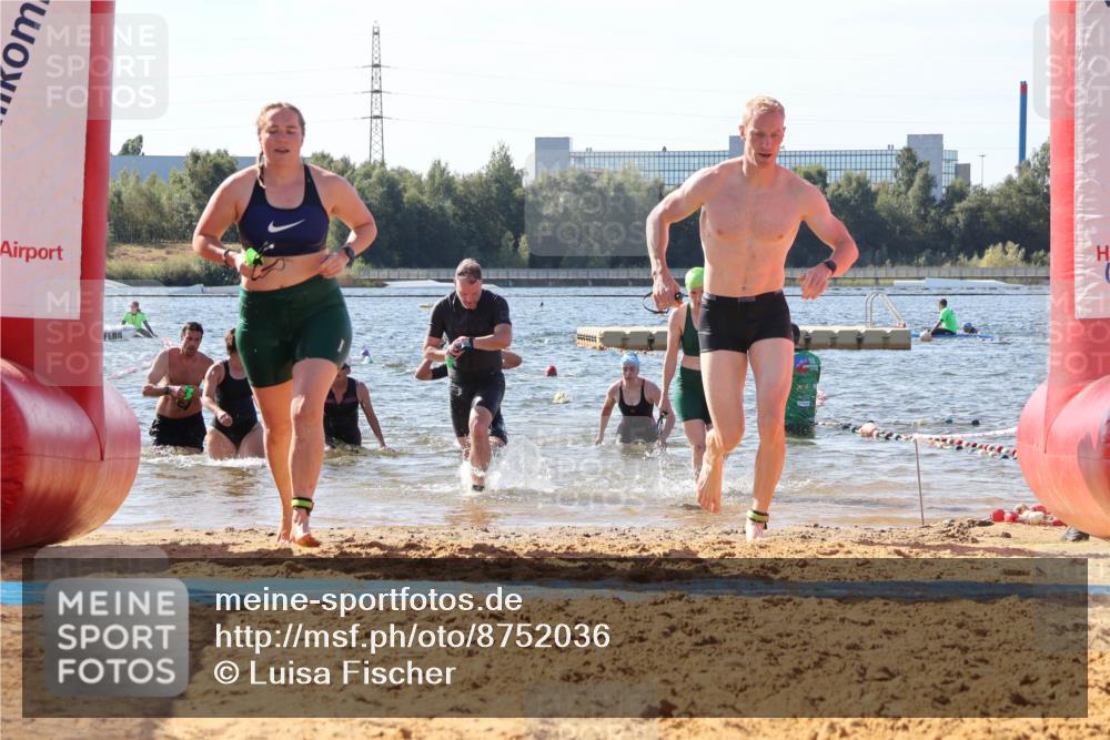07.09.2025 - 19. Norderstedt Triathlon Luisa Fischer http://msf.ph/oto/8752036 07.09.2025 11:20:50 Schwimmen 138, 140, 719, 720, 729 meine-sportfotos.de