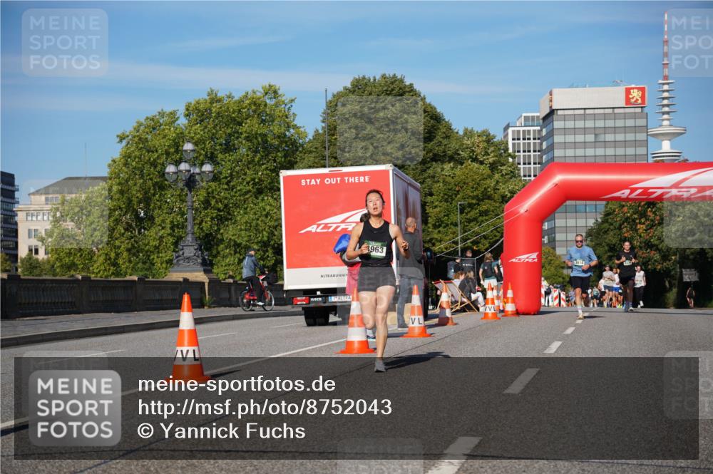 07.09.2025 - BARMER Alsterlauf Yannick Fuchs http://msf.ph/oto/8752043 07.09.2025 09:36:05 Laufen 963, 3814 meine-sportfotos.de