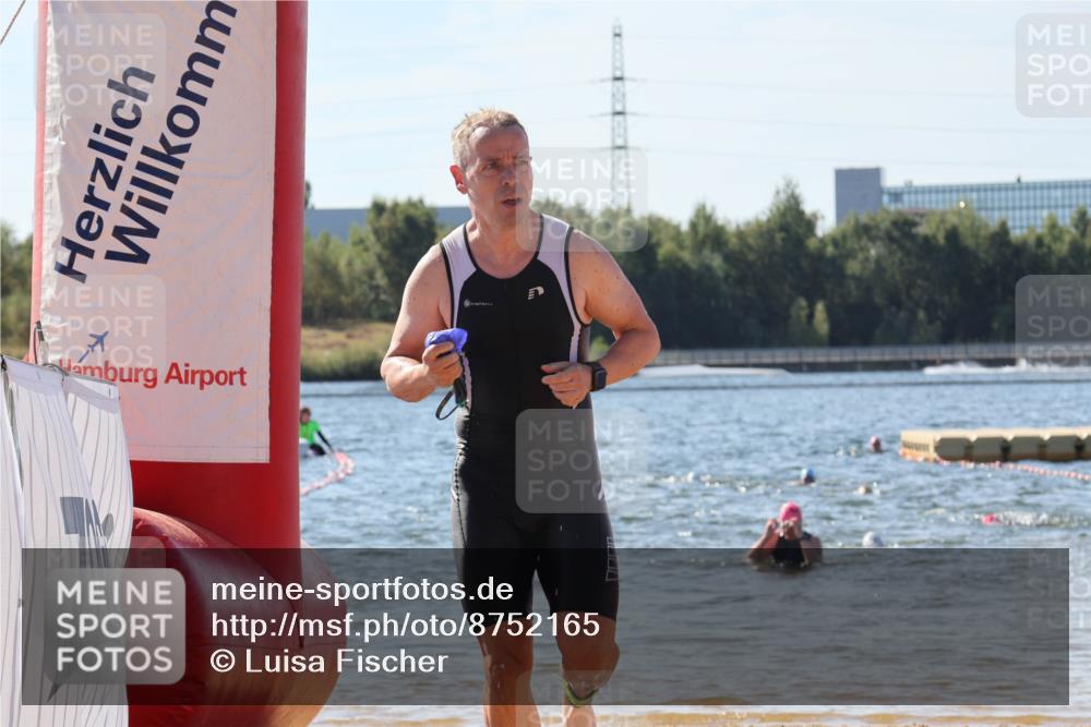 07.09.2025 - 19. Norderstedt Triathlon Luisa Fischer http://msf.ph/oto/8752165 07.09.2025 11:21:41 Schwimmen 267, 748, 778, 860, 1358 meine-sportfotos.de