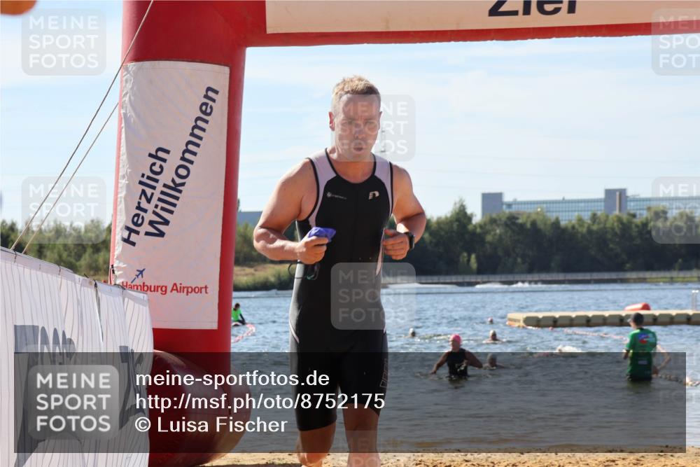 07.09.2025 - 19. Norderstedt Triathlon Luisa Fischer http://msf.ph/oto/8752175 07.09.2025 11:21:42 Schwimmen 267, 778, 860, 1358 meine-sportfotos.de