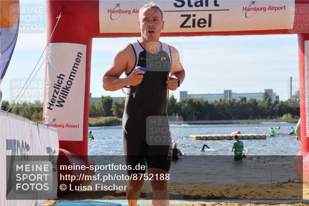 07.09.2025 - 19. Norderstedt Triathlon Luisa Fischer http://msf.ph/oto/8752188 07.09.2025 11:21:43 Schwimmen 267, 778, 860, 1358 meine-sportfotos.de