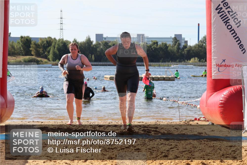07.09.2025 - 19. Norderstedt Triathlon Luisa Fischer http://msf.ph/oto/8752197 07.09.2025 11:21:59 Schwimmen 259, 1381 meine-sportfotos.de