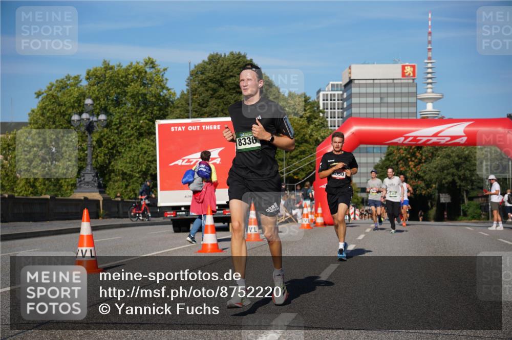 07.09.2025 - BARMER Alsterlauf Yannick Fuchs http://msf.ph/oto/8752220 07.09.2025 09:36:13 Laufen 8336, 4050 meine-sportfotos.de