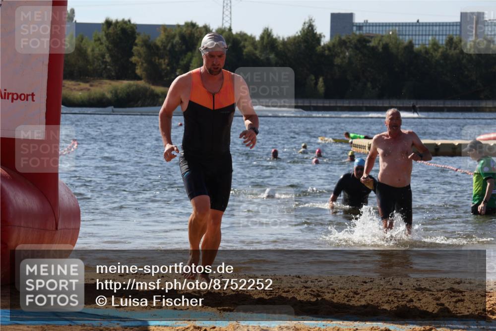 07.09.2025 - 19. Norderstedt Triathlon Luisa Fischer http://msf.ph/oto/8752252 07.09.2025 11:22:15 Schwimmen 233, 287, 1315 meine-sportfotos.de