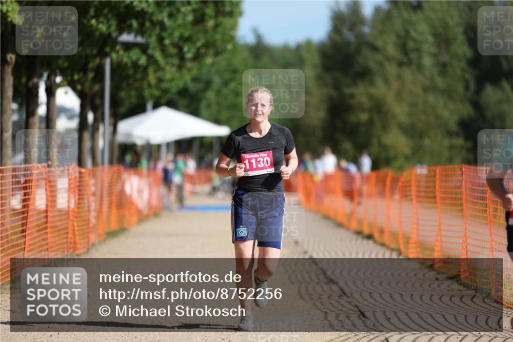 07.09.2025 - 19. Norderstedt Triathlon Michael Strokosch http://msf.ph/oto/8752256 07.09.2025 10:35:38 Laufen 1130, 1143 meine-sportfotos.de