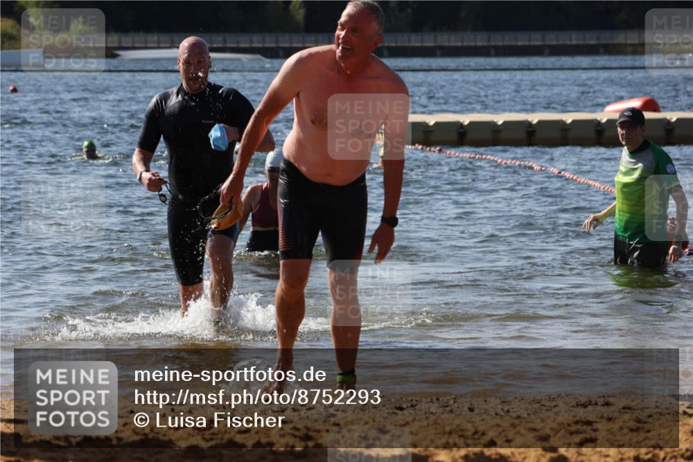 07.09.2025 - 19. Norderstedt Triathlon Luisa Fischer http://msf.ph/oto/8752293 07.09.2025 11:22:20 Schwimmen 233, 234, 287, 1315, 1319 meine-sportfotos.de