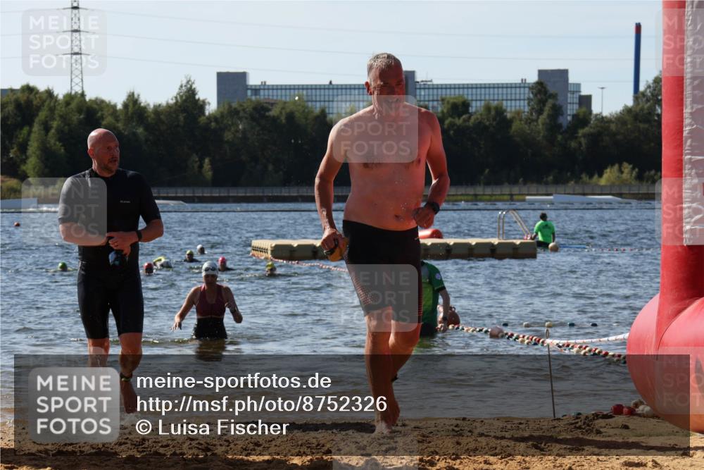 07.09.2025 - 19. Norderstedt Triathlon Luisa Fischer http://msf.ph/oto/8752326 07.09.2025 11:22:23 Schwimmen 234, 287, 1315, 1319 meine-sportfotos.de
