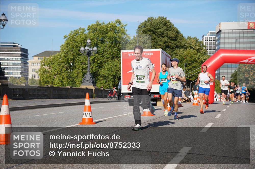 07.09.2025 - BARMER Alsterlauf Yannick Fuchs http://msf.ph/oto/8752333 07.09.2025 09:36:17 Laufen 5467, 2400, 8006, 5382, 5914 meine-sportfotos.de