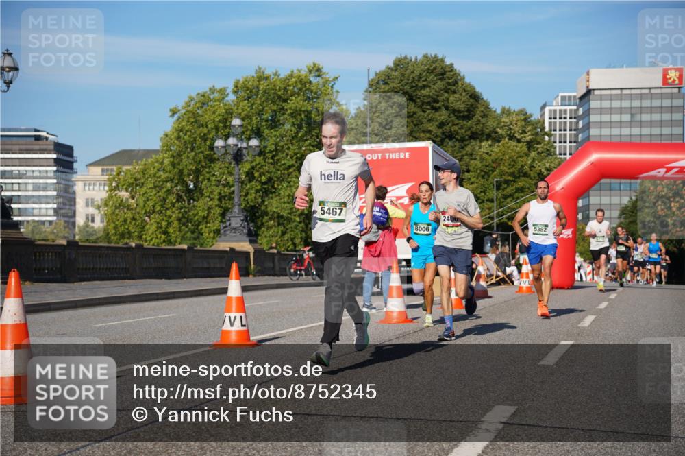 07.09.2025 - BARMER Alsterlauf Yannick Fuchs http://msf.ph/oto/8752345 07.09.2025 09:36:17 Laufen 5467, 8006, 2400, 5382 meine-sportfotos.de