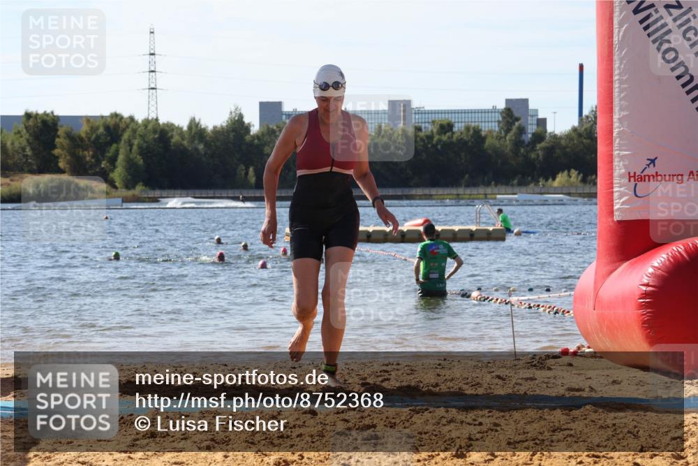 07.09.2025 - 19. Norderstedt Triathlon Luisa Fischer http://msf.ph/oto/8752368 07.09.2025 11:22:34 Schwimmen 146, 234, 1319 meine-sportfotos.de