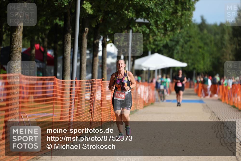 07.09.2025 - 19. Norderstedt Triathlon Michael Strokosch http://msf.ph/oto/8752373 07.09.2025 10:36:27 Laufen 1150 meine-sportfotos.de