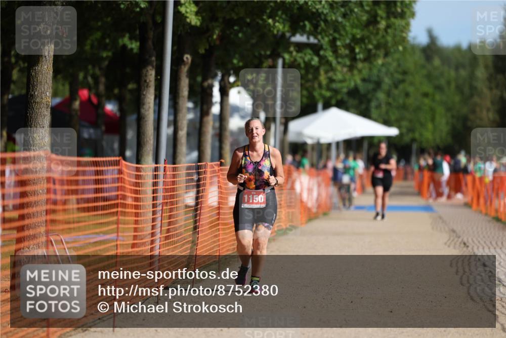 07.09.2025 - 19. Norderstedt Triathlon Michael Strokosch http://msf.ph/oto/8752380 07.09.2025 10:36:27 Laufen 1150 meine-sportfotos.de