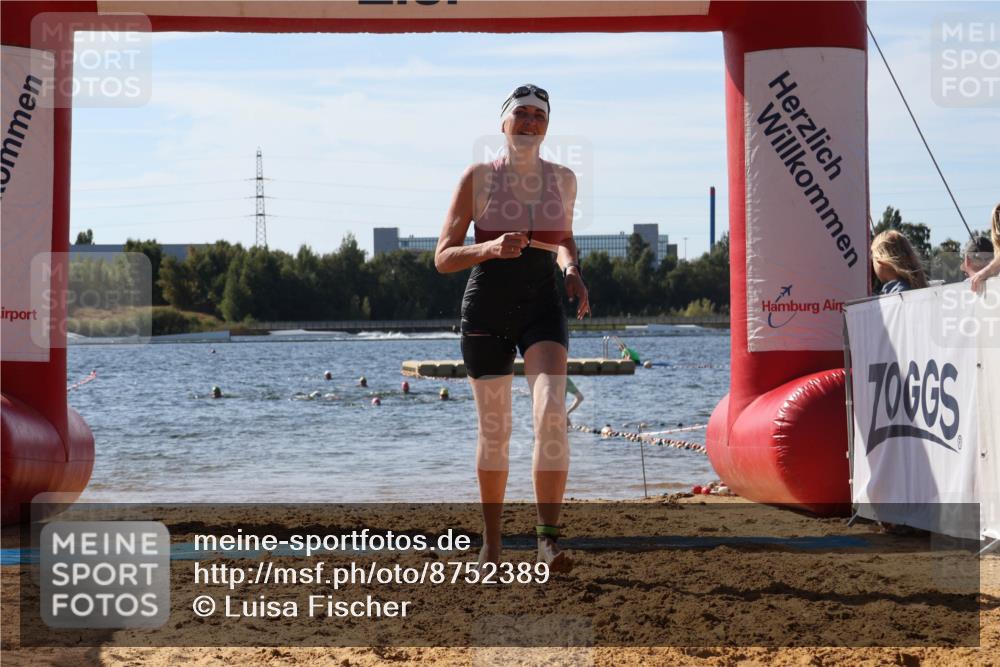 07.09.2025 - 19. Norderstedt Triathlon Luisa Fischer http://msf.ph/oto/8752389 07.09.2025 11:22:36 Schwimmen 146, 234, 1319 meine-sportfotos.de