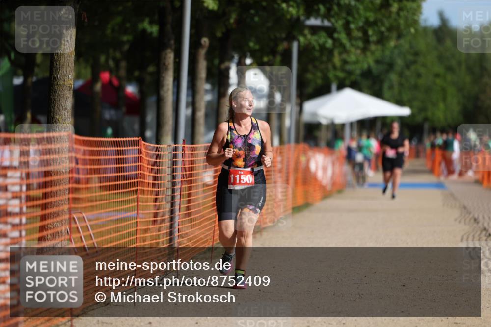 07.09.2025 - 19. Norderstedt Triathlon Michael Strokosch http://msf.ph/oto/8752409 07.09.2025 10:36:29 Laufen 1150 meine-sportfotos.de