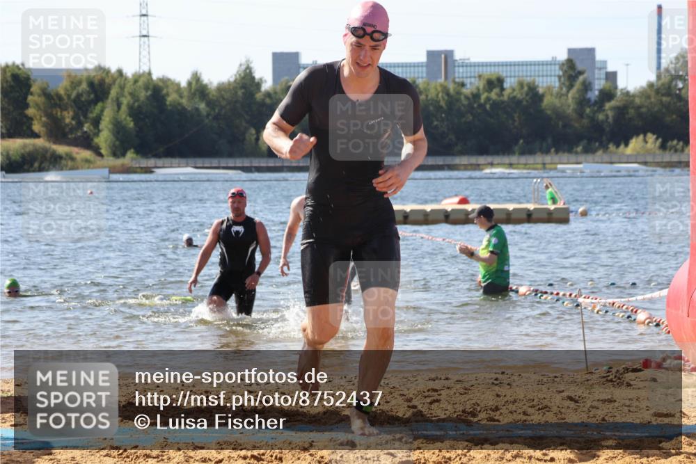 07.09.2025 - 19. Norderstedt Triathlon Luisa Fischer http://msf.ph/oto/8752437 07.09.2025 11:23:04 Schwimmen 857, 859 meine-sportfotos.de