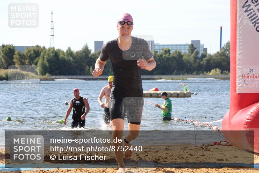 07.09.2025 - 19. Norderstedt Triathlon Luisa Fischer http://msf.ph/oto/8752440 07.09.2025 11:23:04 Schwimmen 857, 859 meine-sportfotos.de