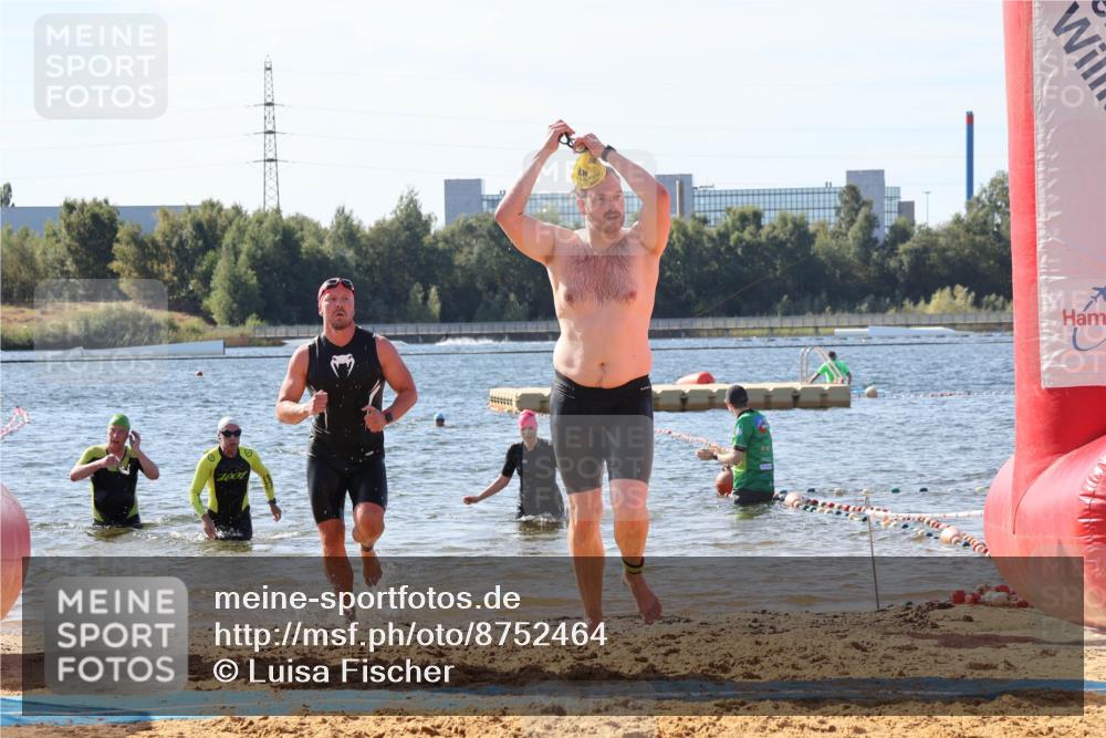 07.09.2025 - 19. Norderstedt Triathlon Luisa Fischer http://msf.ph/oto/8752464 07.09.2025 11:23:08 Schwimmen 703, 857, 859 meine-sportfotos.de