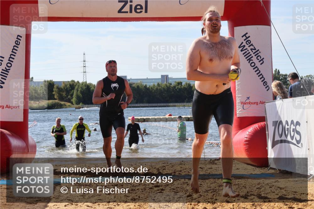 07.09.2025 - 19. Norderstedt Triathlon Luisa Fischer http://msf.ph/oto/8752495 07.09.2025 11:23:10 Schwimmen 703, 807, 857, 859 meine-sportfotos.de