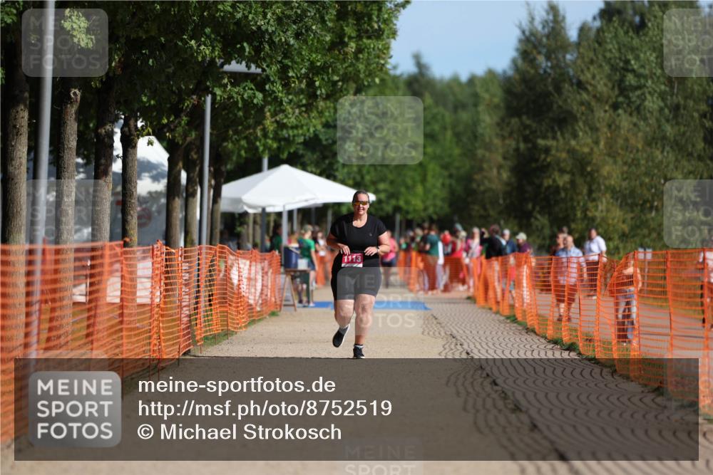 07.09.2025 - 19. Norderstedt Triathlon Michael Strokosch http://msf.ph/oto/8752519 07.09.2025 10:36:37 Laufen 1150 meine-sportfotos.de