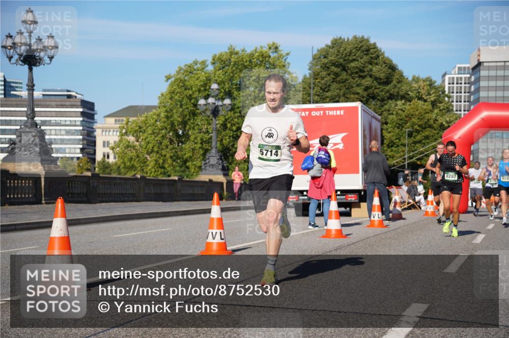 07.09.2025 - BARMER Alsterlauf Yannick Fuchs http://msf.ph/oto/8752530 07.09.2025 09:36:23 Laufen 5714, 8287, 8139 meine-sportfotos.de